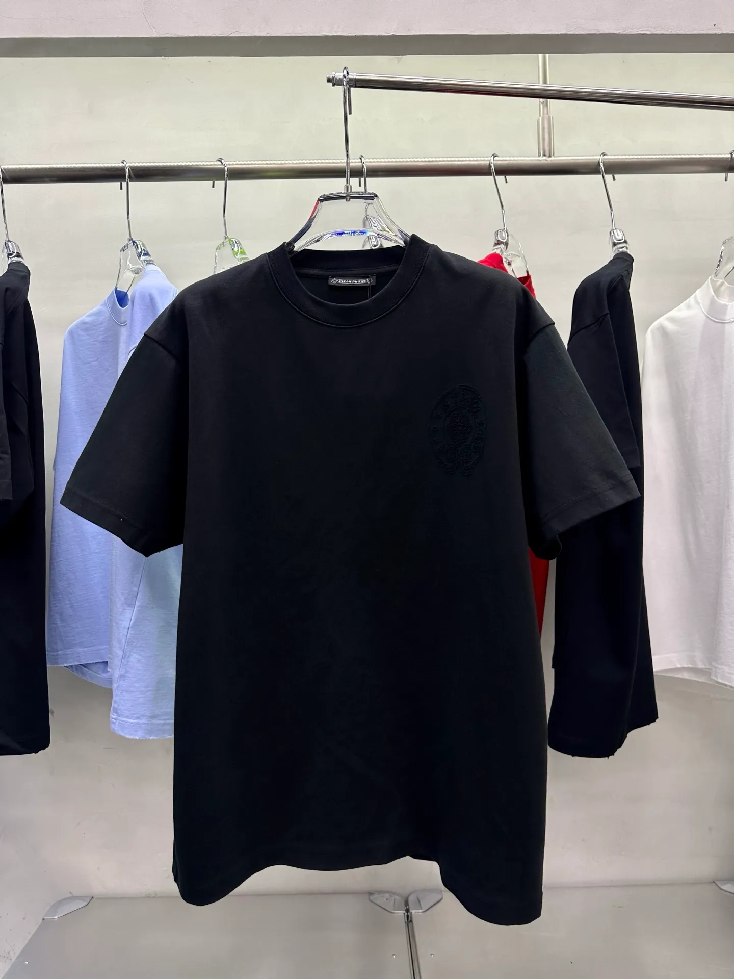 ch ❤️ 2026 New Arrival tee Same Style Size S M L XL XXL Black White